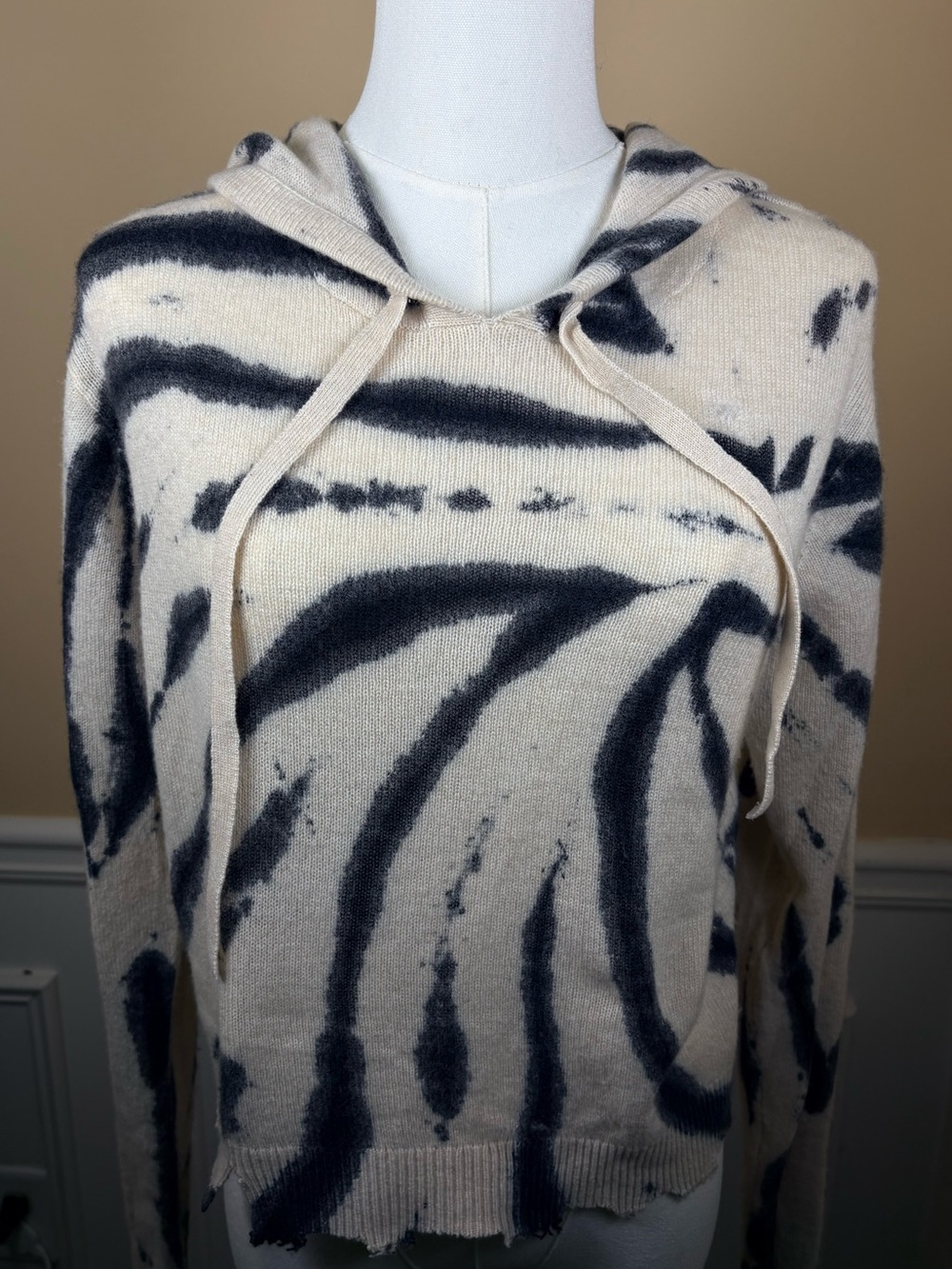 🖤 525 America 100% Cashmere Hoodie S Cream Black Abstract Mended